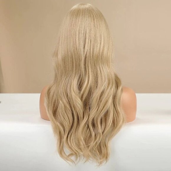 Golden Blonde Middle Part Lace Wig - Picture 5 of 5